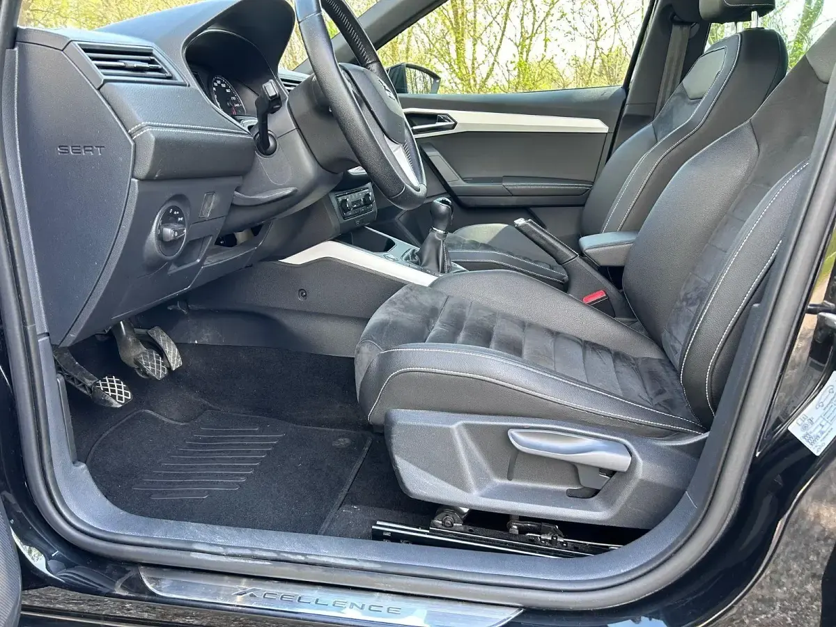 Gebraucht Seat Arona XCELLENCE 116 PS (85 kW) 2018 Schwarz SUV