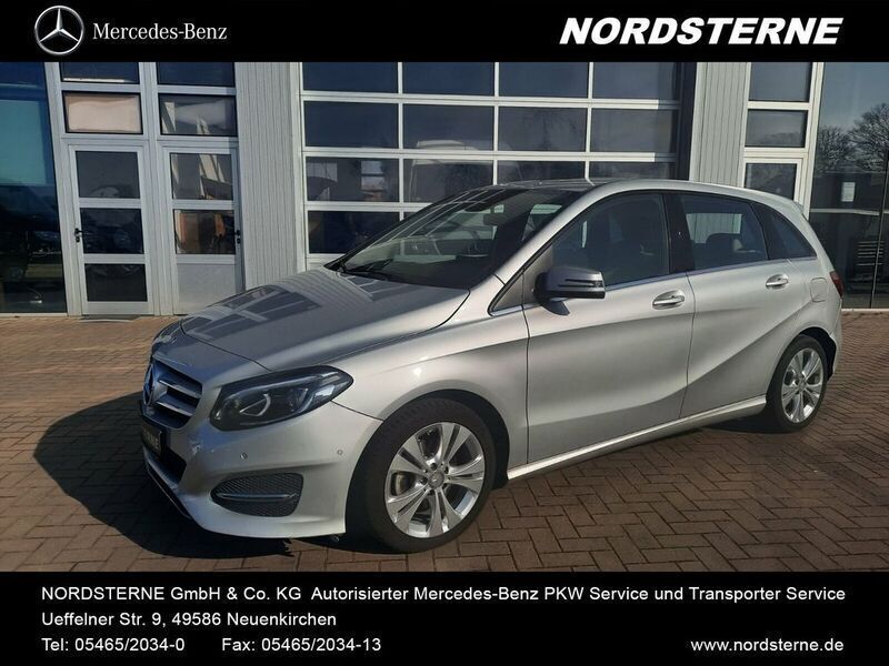 Polarsilber Gebraucht 2016 Mercedes B200 Urban Van / Kleinbus | 10.888 € (Fairer Preis) - Bild 1/4