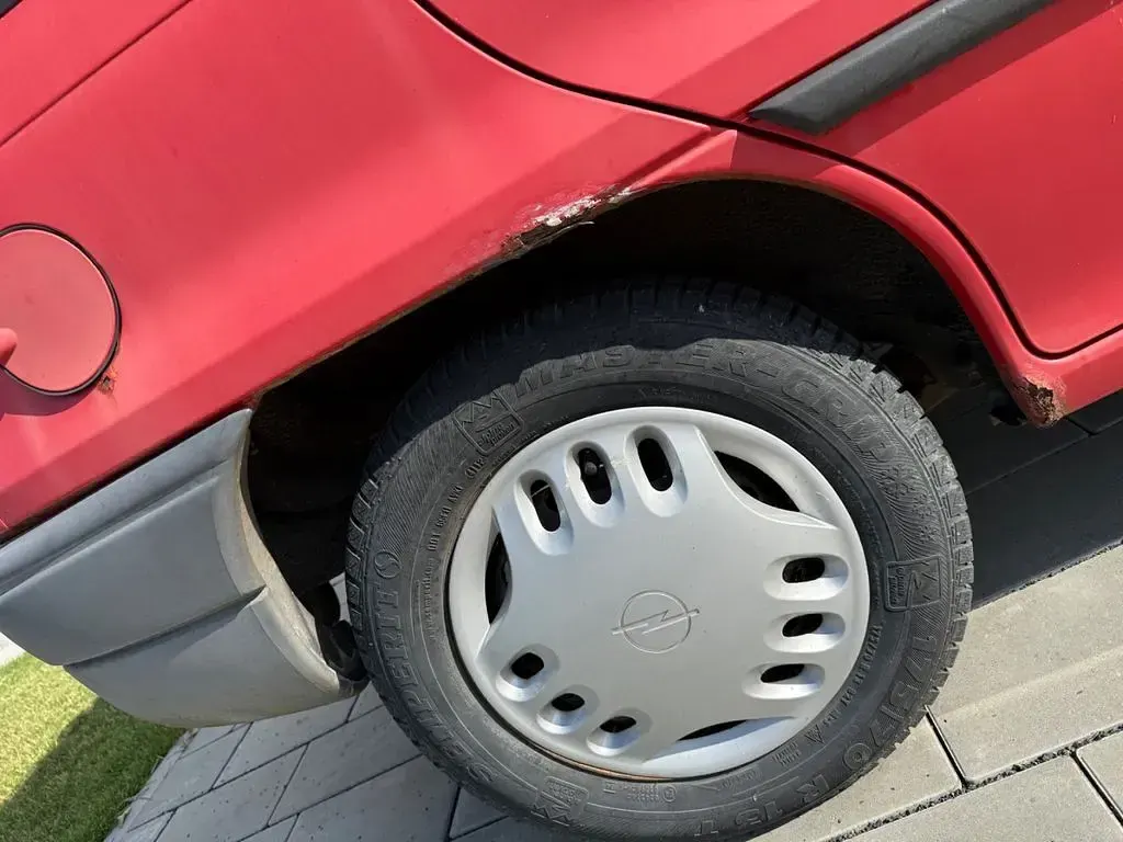Gebraucht Opel Astra 71 PS (52 kW) 1995 Rot Limousine
