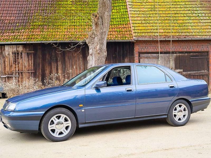 Gebraucht Lancia Kappa 145 PS (106 kW) 1995 Blau Limousine