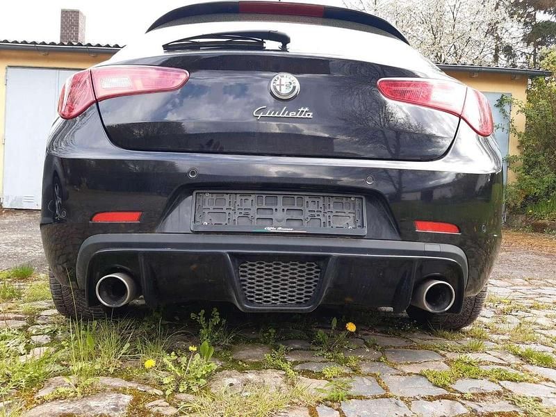 Gebraucht Alfa Romeo Giulietta 120 PS (88 kW) 2012 Limousine