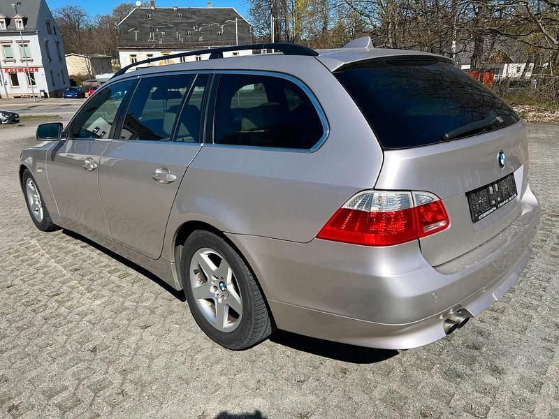 Second-hand BMW 525 218 CP (160 kW) 2006 Andere farben Break