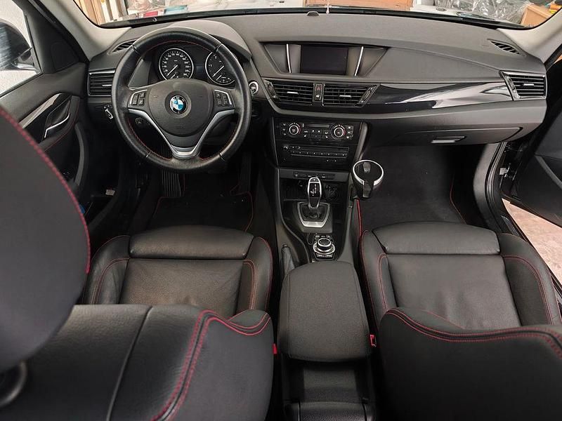 Grau Gebraucht 2013 BMW X1 Sport Line SUV | 11.800 € (Fairer Preis) - Bild 1/4