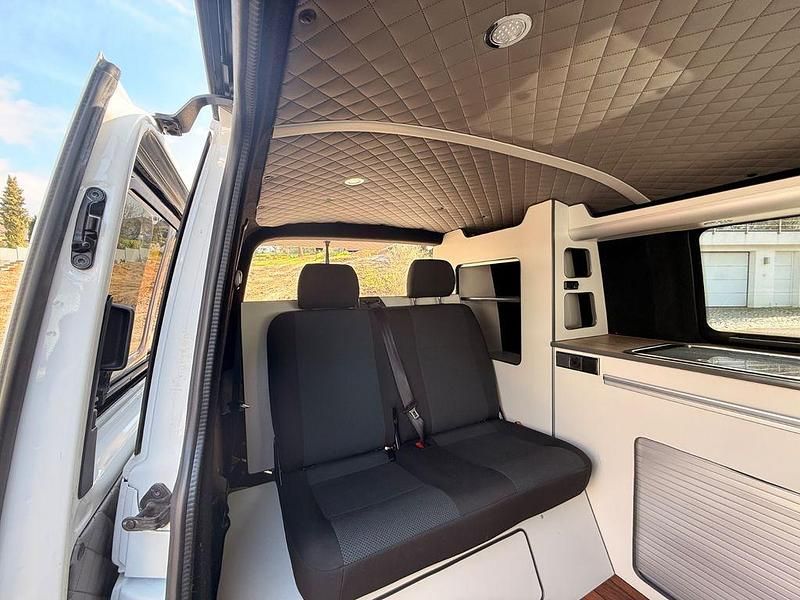 Gebraucht VW Transporter 102 PS (75 kW) 2018 Weiß Van
