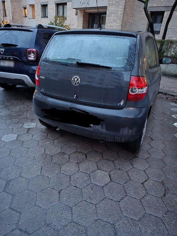 Gebraucht VW Fox 60 PS (44 kW) 2011 Blau Kleinwagen