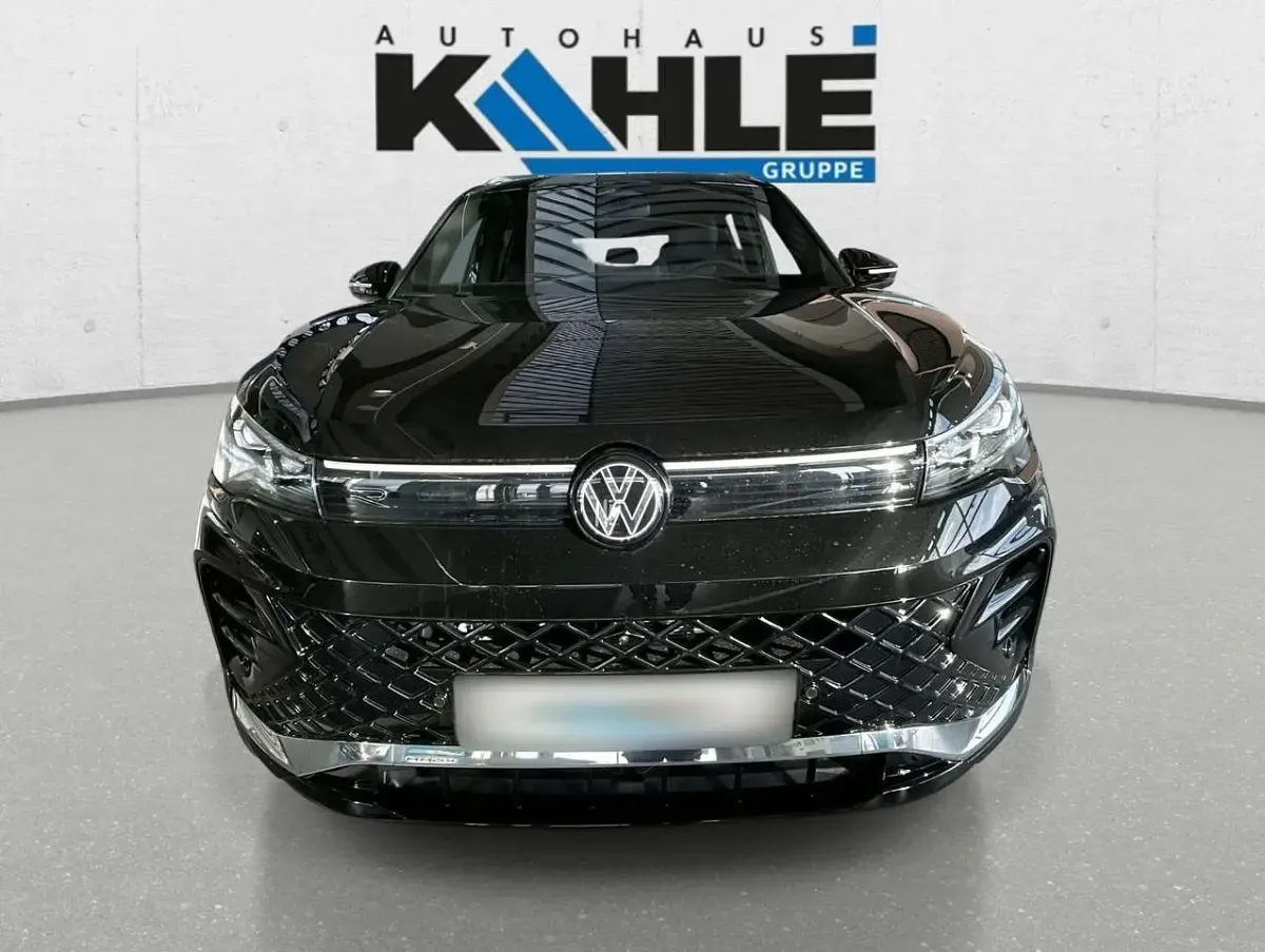 Neu VW Tiguan IQ Drive 150 PS (110 kW) 2025 Schwarz SUV