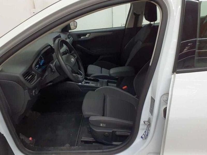Gebraucht Ford Focus Cool & Connect 120 PS (88 kW) 2022 Weiß Limousine