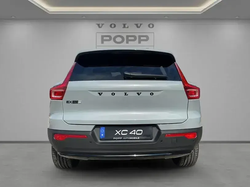 Second-hand Volvo EX40 Plus 185 kW (252 CP) 2025 Gri SUV