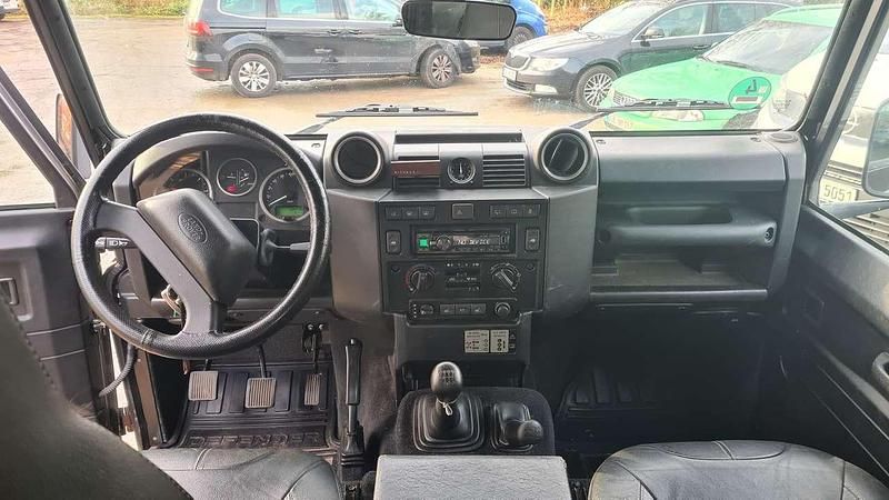 Gebraucht Land Rover Defender SE 122 PS (89 kW) 2016 Silber Kombi