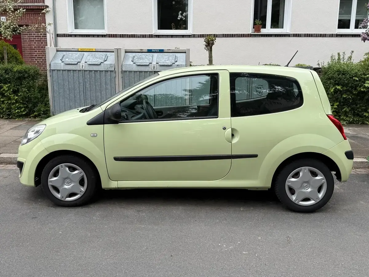 Używany Renault Twingo 58 KM (42 kW) 2007 Żółty Hatchback