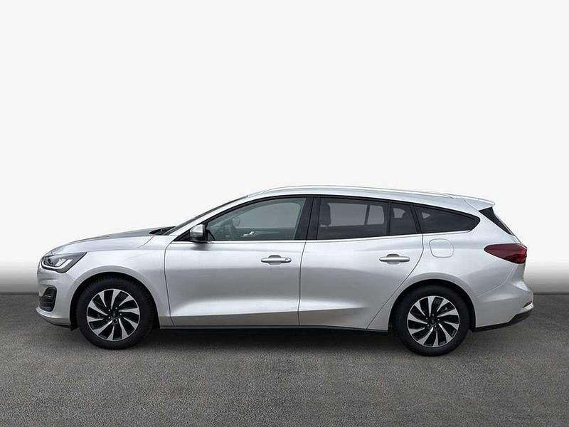 Gebraucht Ford Focus Titanium 125 PS (91 kW) 2024 Moondust silber metallic Kombi
