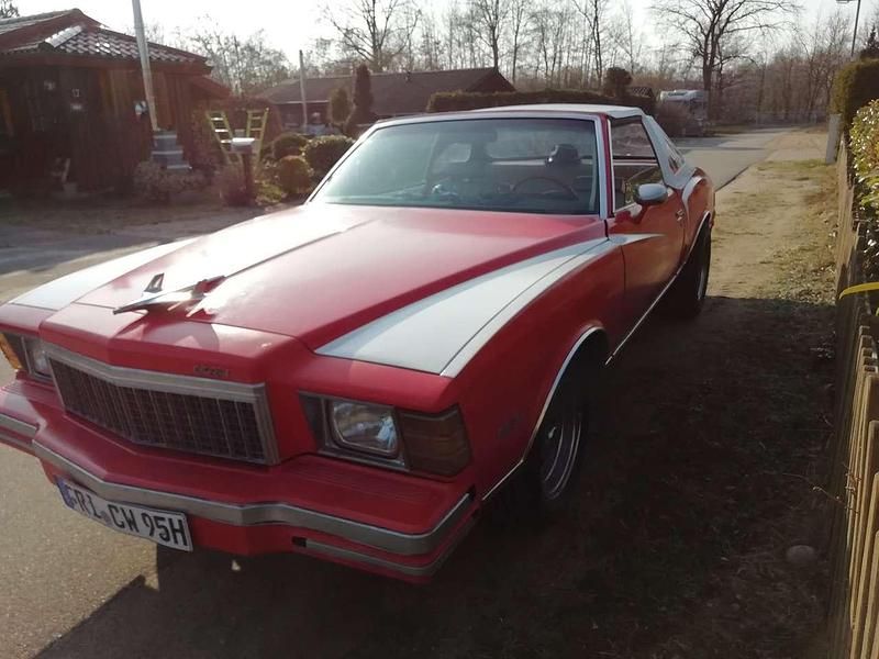 Rot Gebraucht 1980 Chevrolet Monte Carlo Coupé | 17.500 € - Bild 1/4