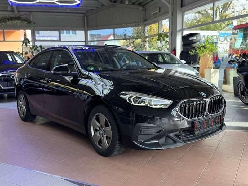Gebraucht BMW 216 Advantage 116 PS (85 kW) 2022 Saphirschwarz Limousine