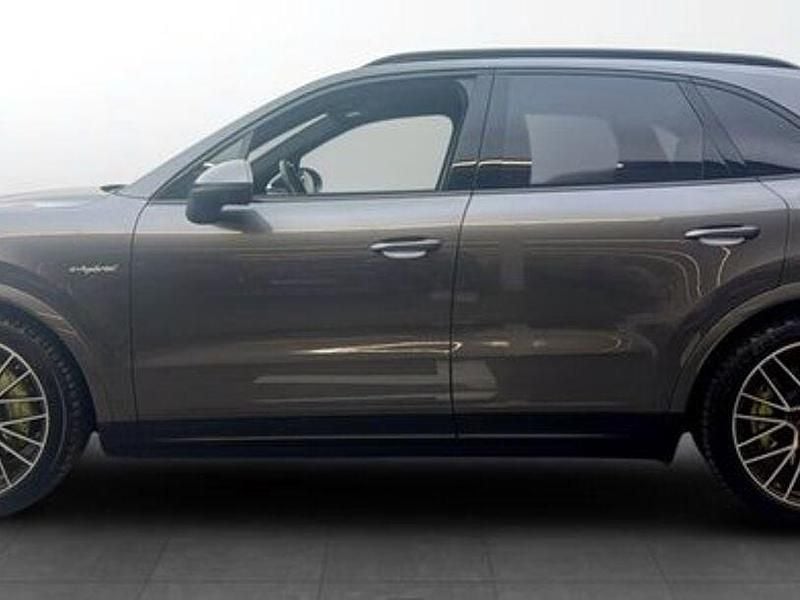Second-hand Porsche Cayenne 462 CP (339 kW) 2021 Gri SUV