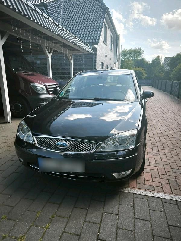Schwarz Gebraucht 2004 Ford Mondeo Titanium X Limousine | 4.000 € (Teuer) - Bild 1/4