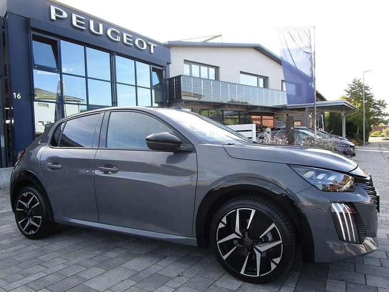 Selenumgrau Gebraucht 2024 Peugeot 208 GT Kleinwagen | 20.950 € (Fairer Preis) - Bild 1/4