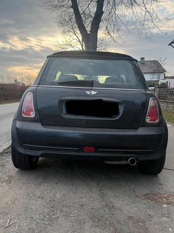 Gebraucht Mini Cooper 90 PS (66 kW) 2006 Schwarz Kleinwagen