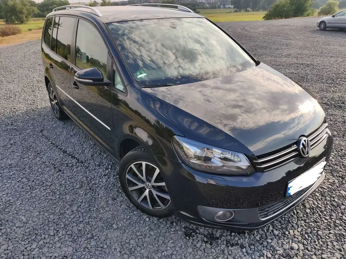Gebraucht VW Touran Highline 170 PS (125 kW) 2014 Schwarz Van / Kleinbus