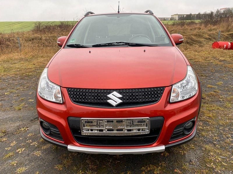 Gebraucht Suzuki SX4 Style 135 PS (99 kW) 2011 Orange Kleinwagen