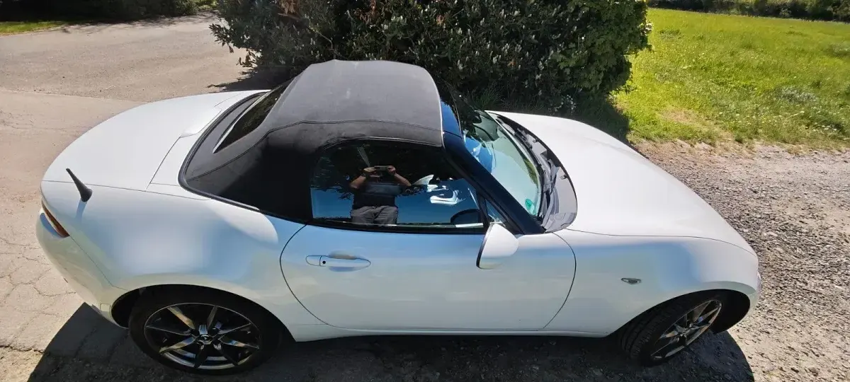 Używany Mazda MX5 Exclusive-Line 160 KM (117 kW) 2016 Biały Kabriolet