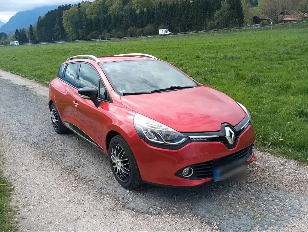 Gebraucht Renault Clio GrandTour 90 PS (66 kW) 2013 Rot Kombi