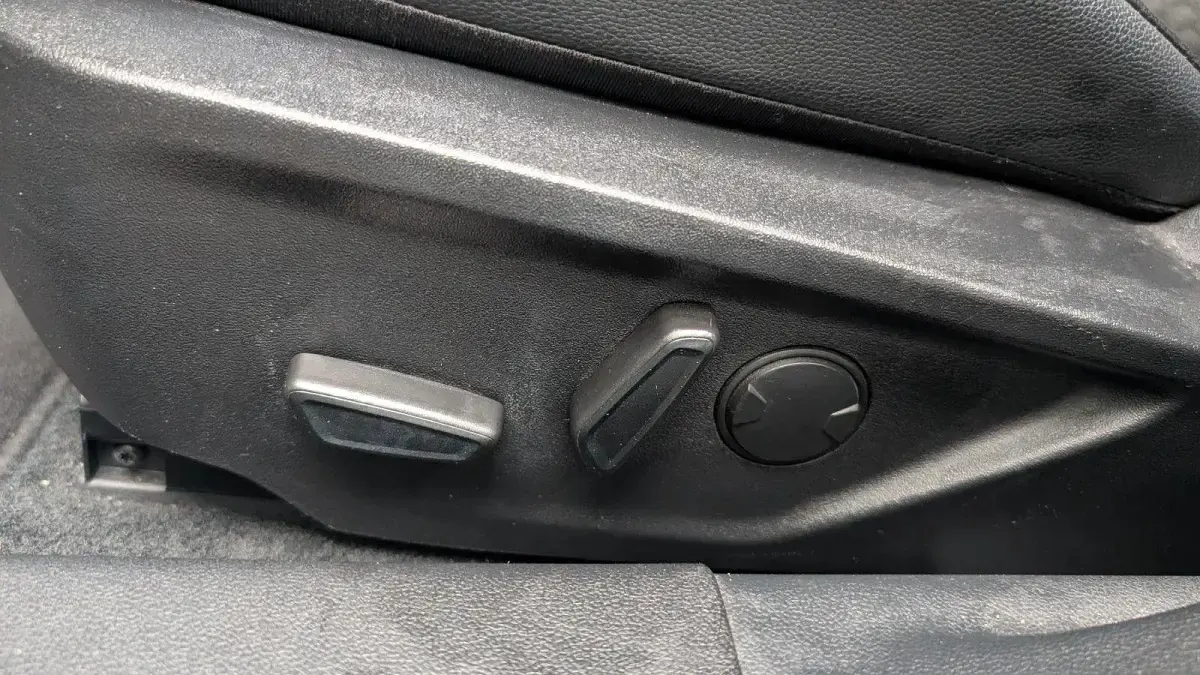 Gebraucht Ford Focus Titanium 120 PS (88 kW) 2018 Blau Kombi