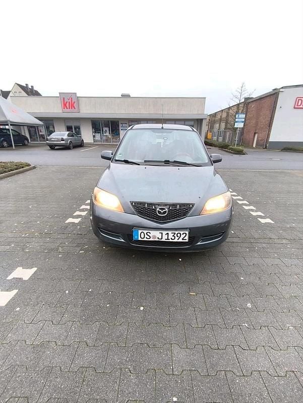 Blau Gebraucht 2005 Mazda Bongo Van / Kleinbus | 950 € - Bild 1/4