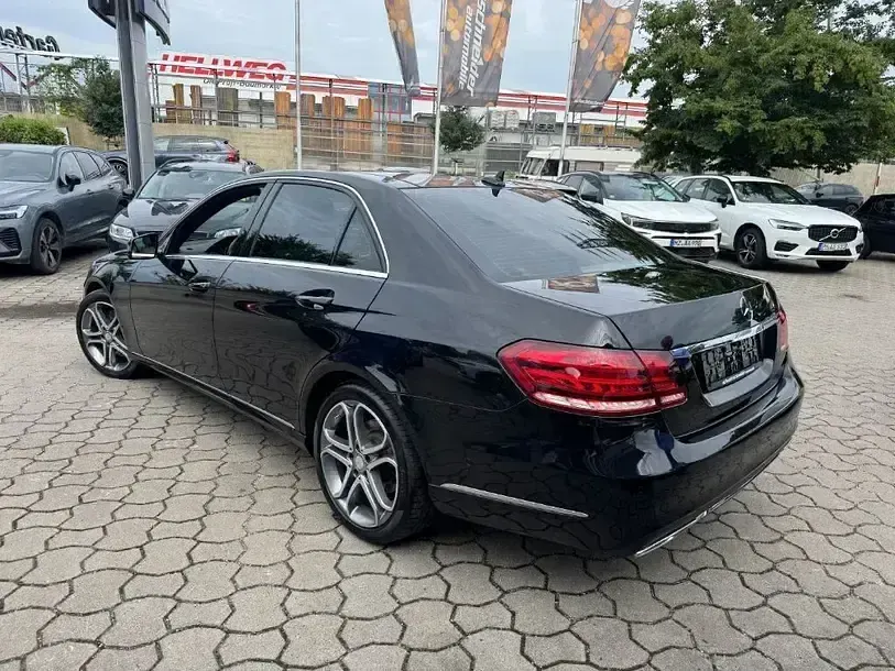 Gebraucht Mercedes E400 Avantgarde 245 PS (180 kW) 2015 Schwarz Limousine