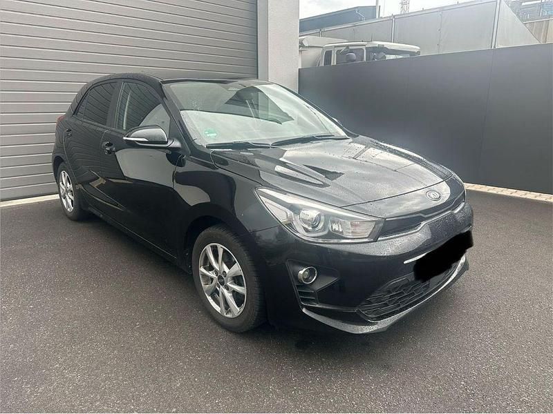 Gebraucht Kia Rio Vision 84 PS (61 kW) 2022 Schwarz Limousine