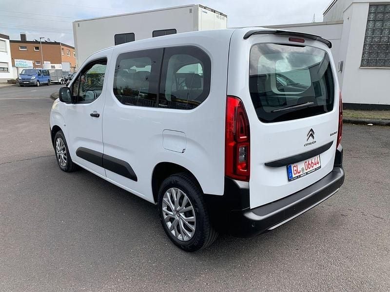 Gebraucht Citroën Berlingo Live 102 PS (75 kW) 2023 Weiß Van / Kleinbus