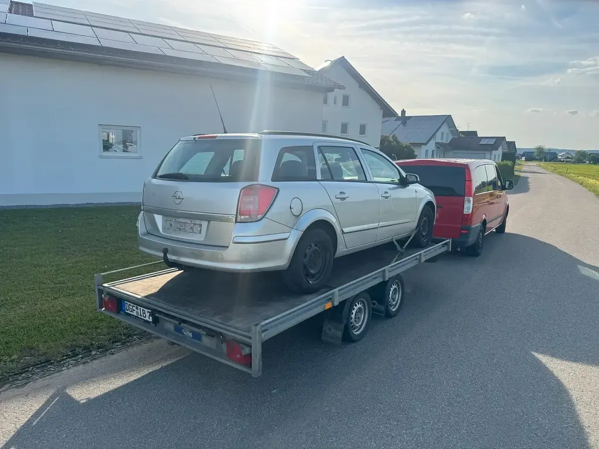 Gebraucht Opel Astra 110 PS (80 kW) 2008 Silber Kombi