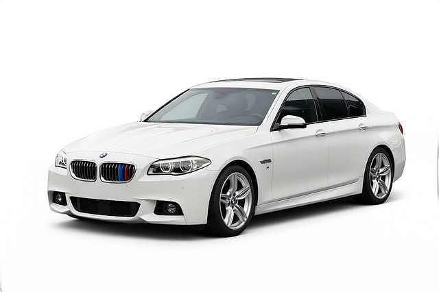 Gebraucht BMW 528 M Sport 245 PS (180 kW) 2014 Weiß metallic