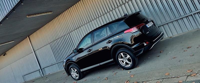 Schwarz Gebraucht 2019 Toyota RAV4 Hybrid Team SUV | 22.000 € (Guter Preis) - Bild 1/4