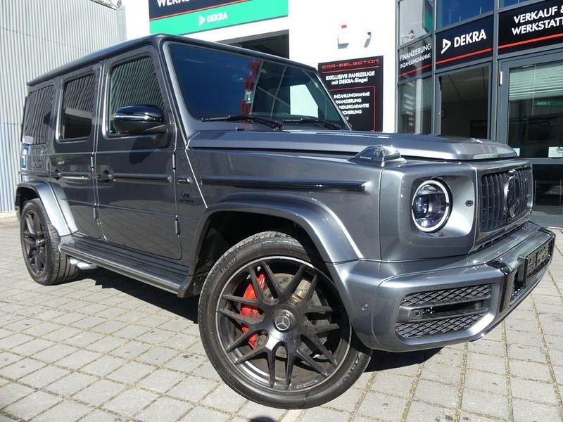Selenitgrau metallic (metallic) Gebraucht 2024 Mercedes G63 AMG AMG SUV | 183.799 € (Superpreis) - Bild 1/4