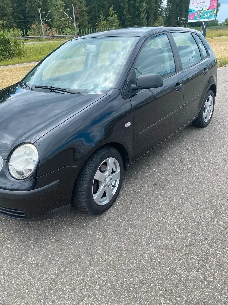 Gebraucht VW Polo 74 PS (54 kW) 2003 Schwarz Kleinwagen