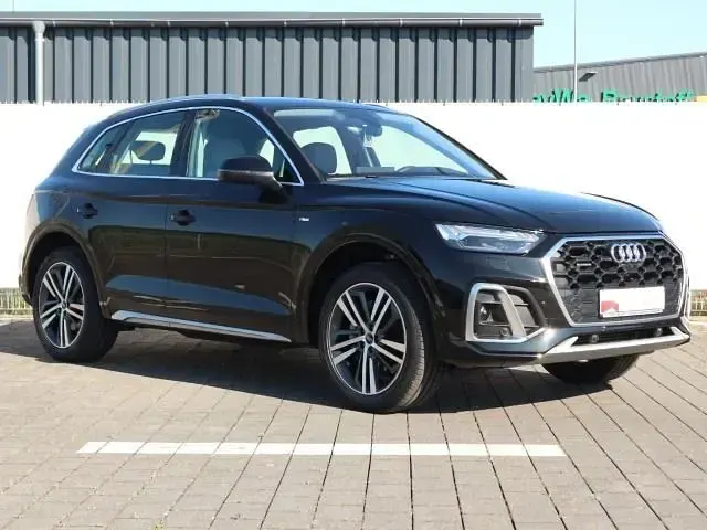 Gebraucht Audi Q5 Business 299 PS (219 kW) 2024 Mythosschwarz metallic SUV