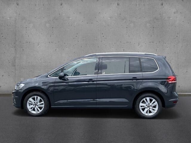 Gebraucht VW Touran Highline 150 PS (110 kW) 2024 Grau Van / Kleinbus