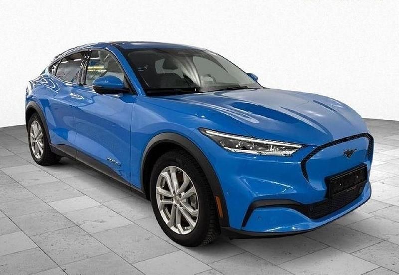 Gebraucht Ford Mustang Mach-E Basis 216 kW (294 PS) 2022 Grabber blue metallic SUV