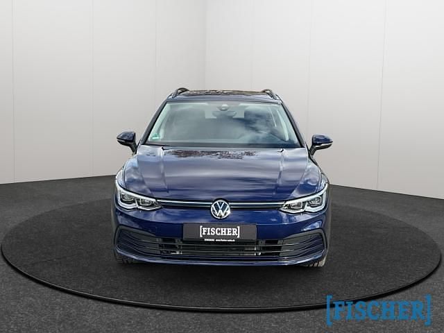 Gebraucht VW Golf VIII Life 131 PS (96 kW) 2023 Blau Kombi
