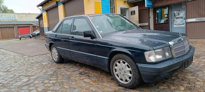 Blau Gebraucht 1988 Mercedes 190 Limousine | 5.500 € - Bild 1/4