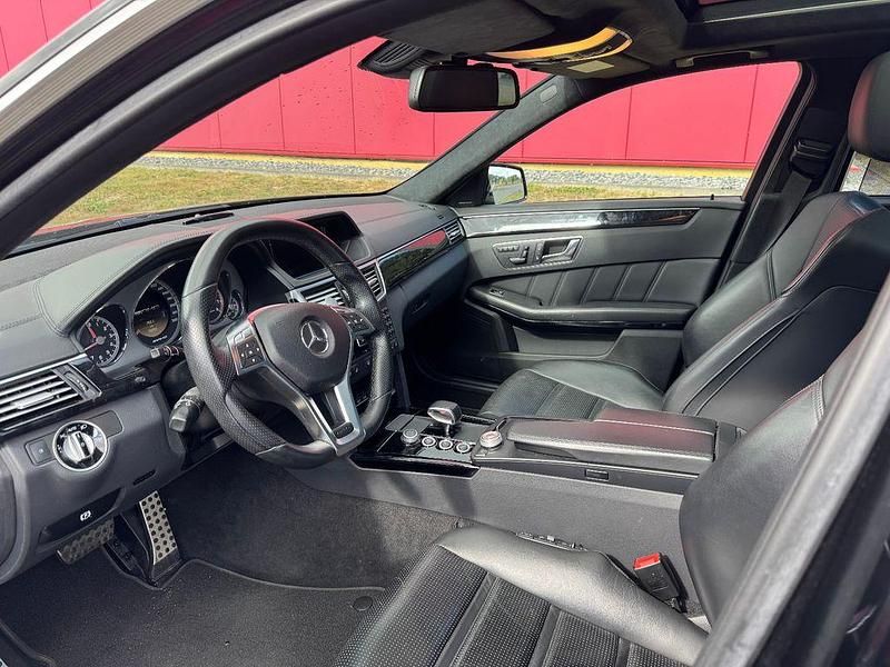 Gebraucht Mercedes E63 AMG AMG 525 PS (386 kW) 2012 Schwarz Limousine