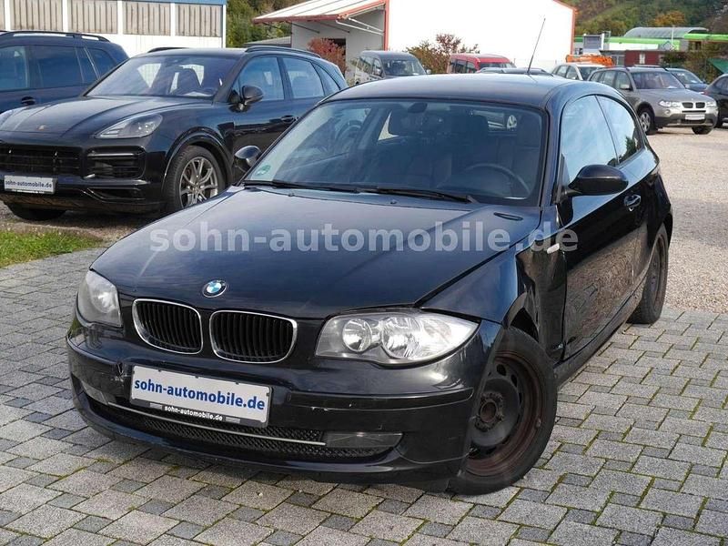 Black sapphire metallic Gebraucht 2009 BMW 116 Kleinwagen | 1.500 € (Superpreis) - Bild 1/4