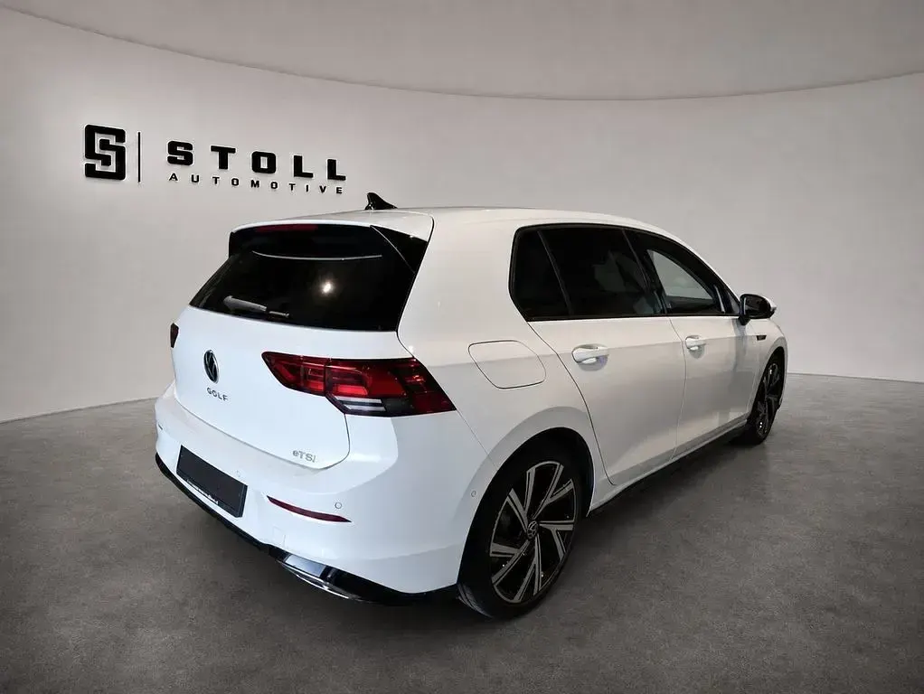 Gebraucht VW Golf VIII R-line 150 PS (110 kW) 2023 Weiss Limousine