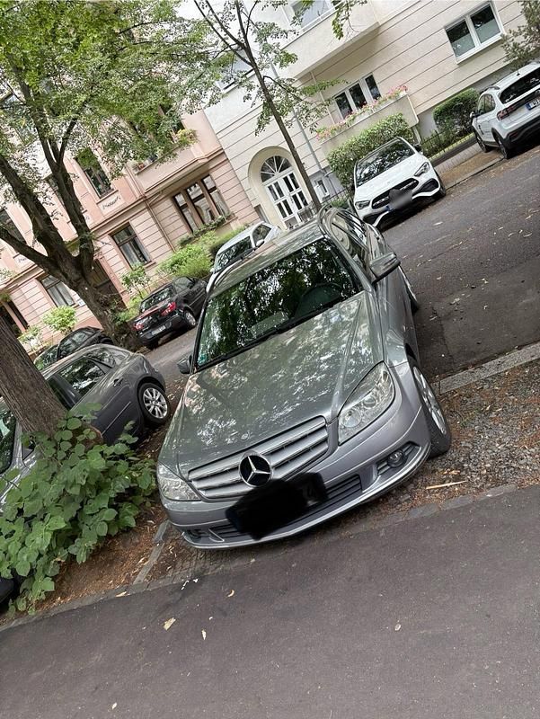 Gebraucht Mercedes C200 136 PS (100 kW) 2011 Silber Kombi