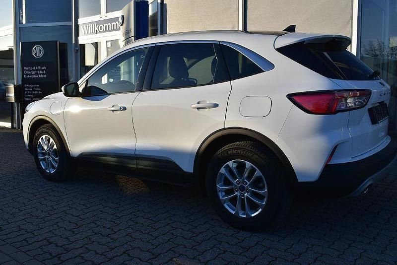 Gebraucht Ford Kuga Titanium X 224 PS (164 kW) 2022 Frostweiß SUV