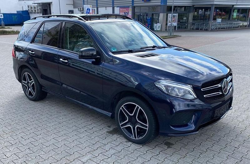 Gebraucht Mercedes GLE350 AMG 258 PS (189 kW) 2018 Blau SUV