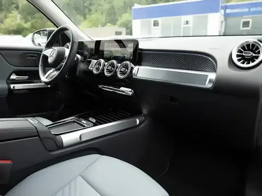 Gebraucht Mercedes GLB250 Progressive 224 PS (164 kW) 2025 Weiss unilack polarweiß SUV