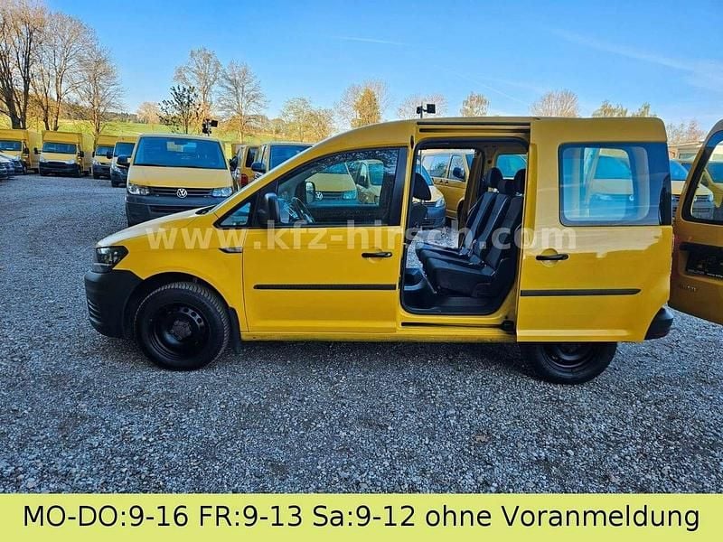 Usata VW Caddy 102 CV (75 kW) 2016 Giallo Monovolume