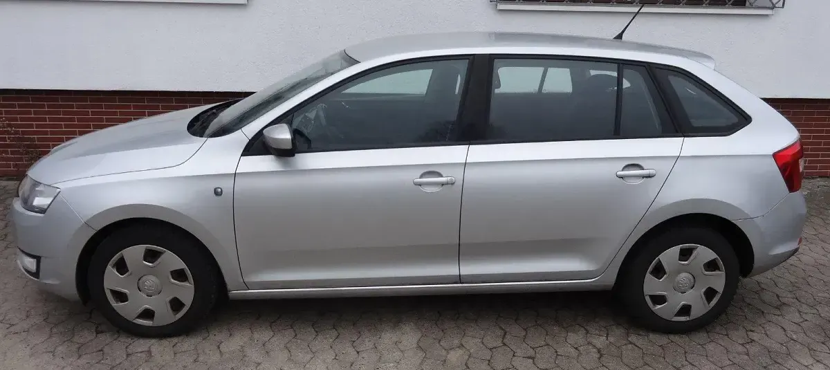 Gebraucht Skoda Rapid 90 PS (66 kW) 2015 Silber Kombi