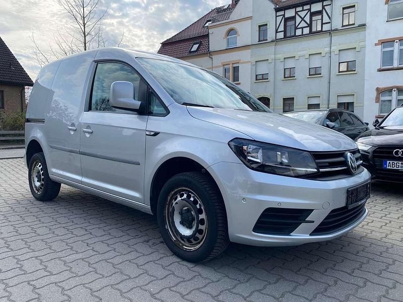 Usata VW Caddy 122 CV (89 kW) 2018 Argento Monovolume